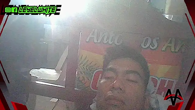 Snapshot of leyel00155 chatting on October 2025 11:44:02 AM leyel00155 online show from October 2025 11:44:02 AM