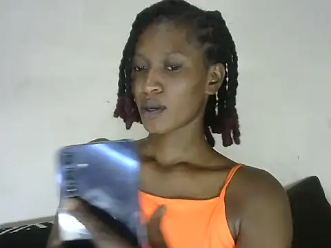 Pretty-emmie online show from February 2025 06:09:02 PM