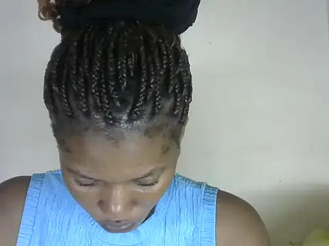 Pretty-emmie online show from October 2025 11:04:02 PM