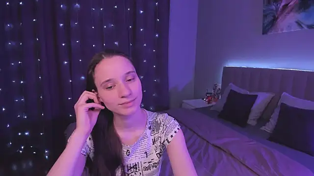 Snapshot of StaceySunny chatting on February 2025 02:11:02 PM StaceySunny online show from February 2025 02:11:02 PM