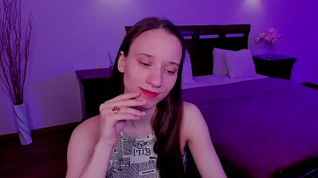 Snapshot of StaceySunny chatting on May 2026 05:18:02 PM StaceySunny online show from May 2026 05:18:02 PM