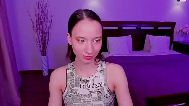 Snapshot of StaceySunny chatting on May 2026 05:18:01 PM StaceySunny online show from May 2026 05:18:01 PM