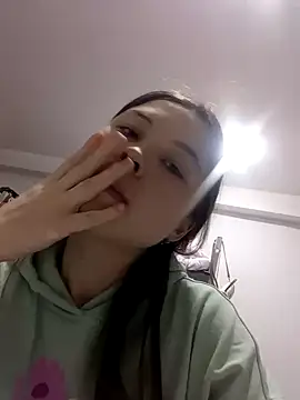 Snapshot of BluesAlyssa chatting on February 2025 07:28:02 PM BluesAlyssa online show from February 2025 07:28:02 PM
