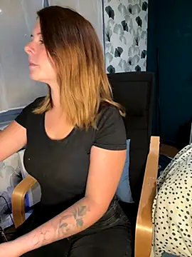 Nina blain online show from September 2025 07:08:01 AM