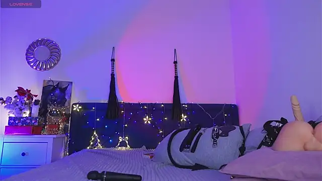 SindelDark online show from December 2024 04:32:01 PM