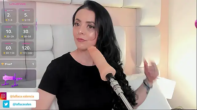 Snapshot of AndreaValencia chatting on September 2025 06:53:02 PM AndreaValencia online show from September 2025 06:53:02 PM