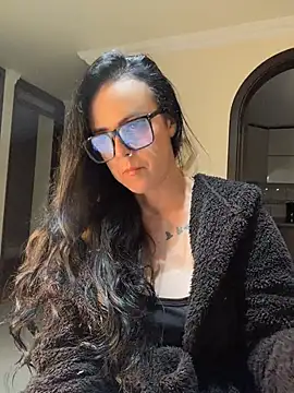 AndreaValencia online show from July 2026 02:05:17 AM