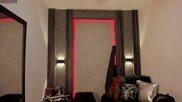 selene red  online show from January 2025 05:06:01 PM