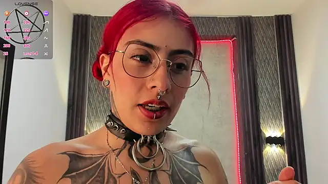 selene red  online show from February 2025 07:21:01 PM