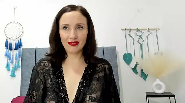 Snapshot of IberianMoonMK chatting on December 2024 09:19:01 PM IberianMoonMK online show from December 2024 09:19:01 PM