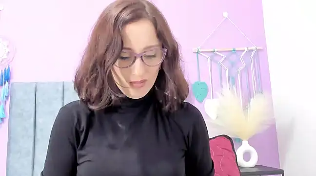 Snapshot of IberianMoonMK chatting on January 2025 01:00:02 AM IberianMoonMK online show from January 2025 01:00:02 AM