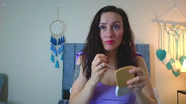 Snapshot of IberianMoonMK chatting on October 2025 05:26:02 PM IberianMoonMK online show from October 2025 05:26:02 PM