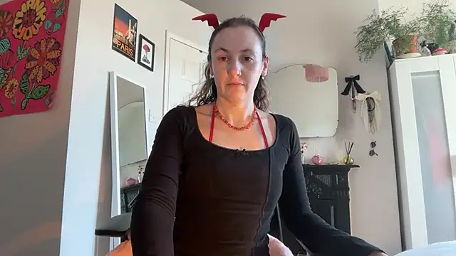 Snapshot of Littlelolo60 chatting on November 2025 12:37:01 PM Littlelolo60 online show from November 2025 12:37:01 PM