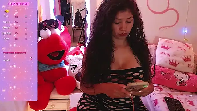 Snapshot of dainaflowers chatting on September 2025 04:17:01 AM dainaflowers online show from September 2025 04:17:01 AM