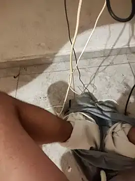 skrigul12 online show from December 2024 11:37:02 PM