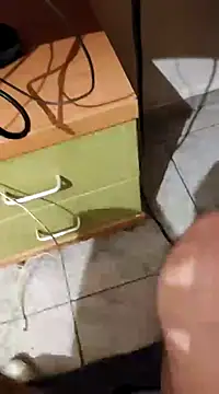 skrigul12 online show from February 2025 08:37:01 PM