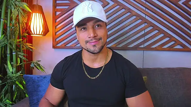 MikeEstevess online show from January 2025 03:43:01 AM