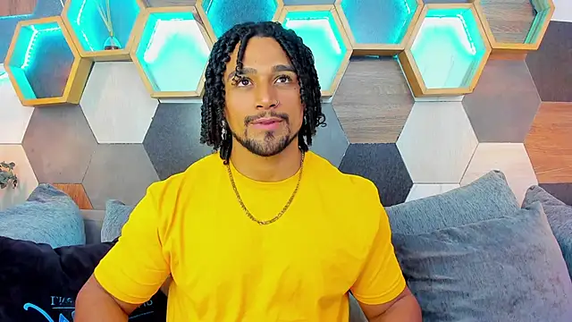 MikeEstevess online show from March 2025 01:58:01 AM