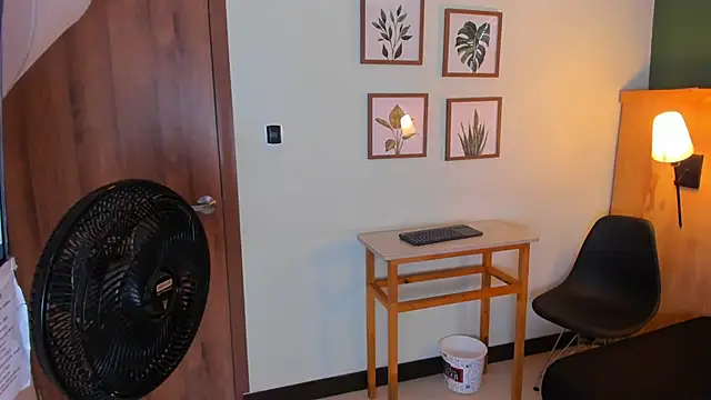 jacob-coper online show from February 2025 03:01:02 AM