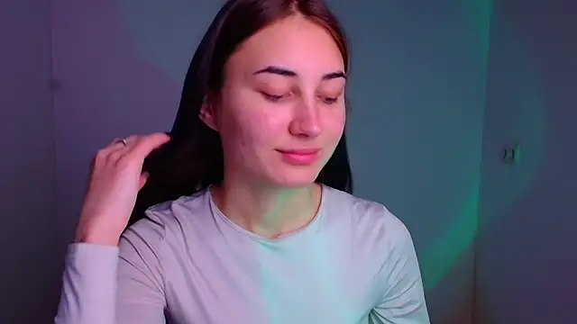 Jennifer Blum online show from December 2024 06:14:01 AM