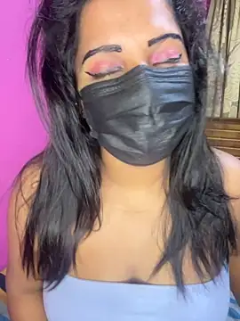 NOORA-GIRL online show from October 2025 10:41:01 PM