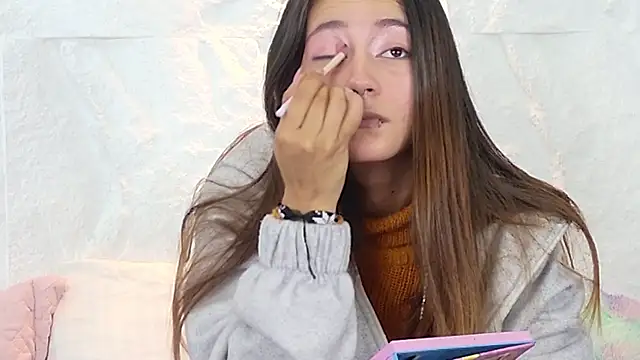 zorravioletta1 online show from October 2025 12:36:02 PM