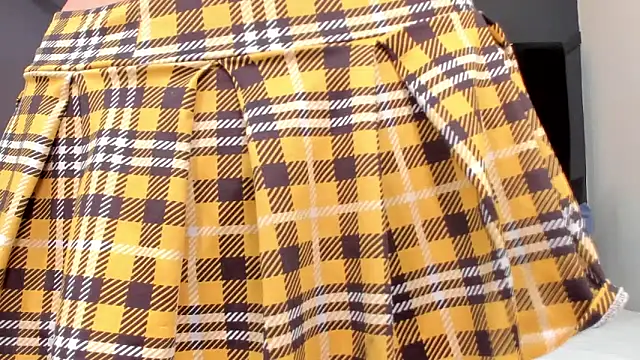 emily mooon online show from December 2025 09:31:02 PM