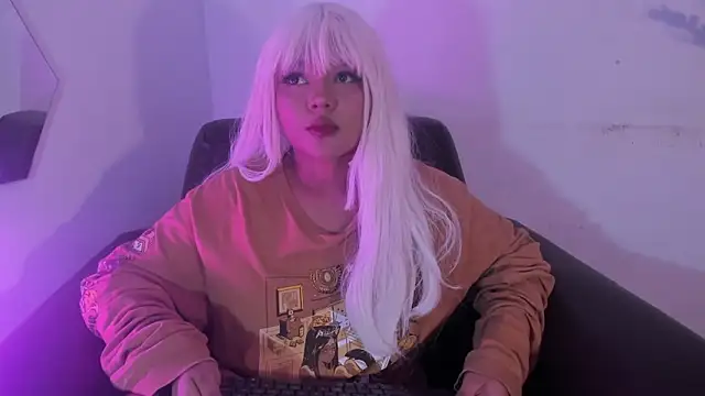 Snapshot of cherry_chel chatting on February 2025 04:03:02 AM cherry chel online show from February 2025 04:03:02 AM