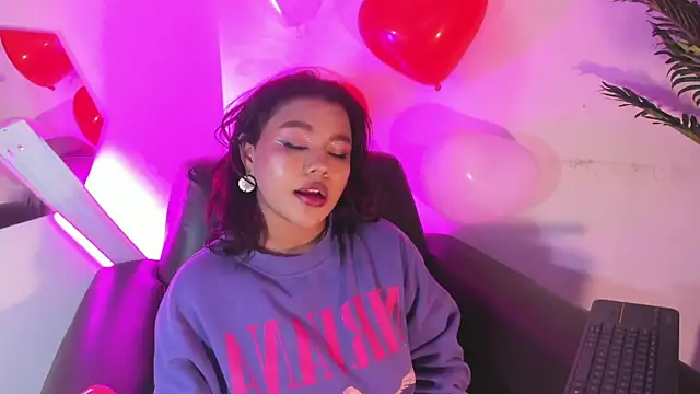 Snapshot of cherry_chel chatting on February 2025 10:11:02 AM cherry chel online show from February 2025 10:11:02 AM