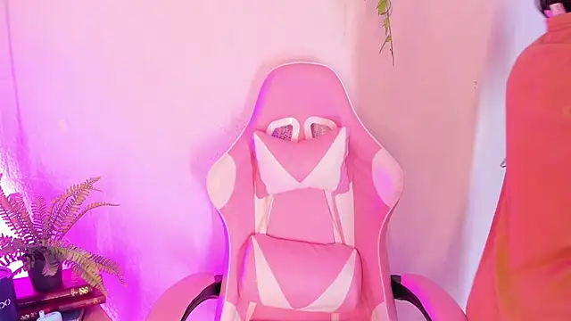 Snapshot of cherry_chel chatting on February 2025 10:05:01 AM cherry chel online show from February 2025 10:05:01 AM