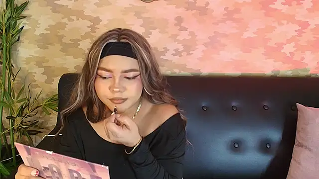 Snapshot of cherry_chel chatting on March 2025 08:14:02 PM cherry chel online show from March 2025 08:14:02 PM