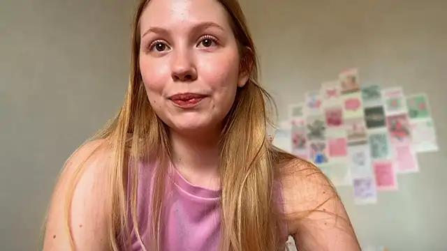 Snapshot of HoneyAudrey chatting on June 2026 02:36:02 AM HoneyAudrey online show from June 2026 02:36:02 AM