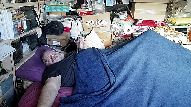 hadeszeuss2 online show from December 2025 03:21:01 PM