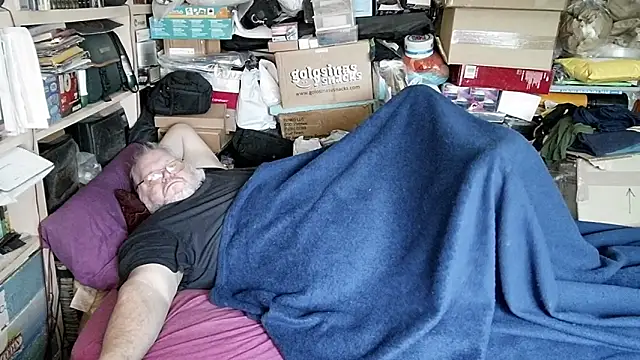 hadeszeuss2 online show from December 2025 03:39:01 PM