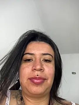 Devilsweet17 online show from June 2026 03:28:02 PM