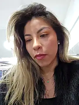 Karen San Miguel online show from January 2025 10:41:02 PM