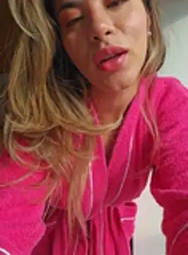 Karen San Miguel online show from October 2025 09:37:01 PM