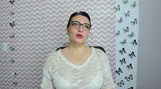 Snapshot of Amie_Adams82_ chatting on December 2024 05:36:02 PM Amie Adams82 online show from December 2024 05:36:02 PM