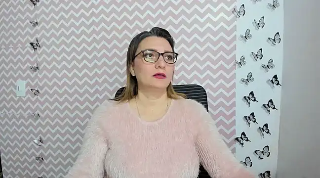 Snapshot of Amie_Adams82_ chatting on January 2025 06:08:02 PM Amie Adams82 online show from January 2025 06:08:02 PM