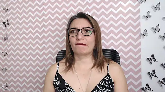 Snapshot of Amie_Adams82_ chatting on January 2025 12:57:02 AM Amie Adams82 online show from January 2025 12:57:02 AM