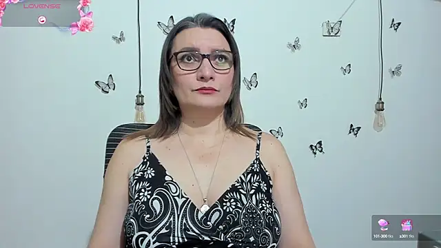 Snapshot of Amie_Adams82_ chatting on September 2025 06:56:02 PM Amie Adams82 online show from September 2025 06:56:02 PM