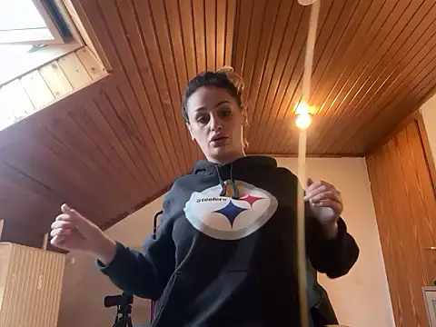 Snapshot of JeSuisUnTapin chatting on September 2025 04:18:01 PM JeSuisUnTapin online show from September 2025 04:18:01 PM