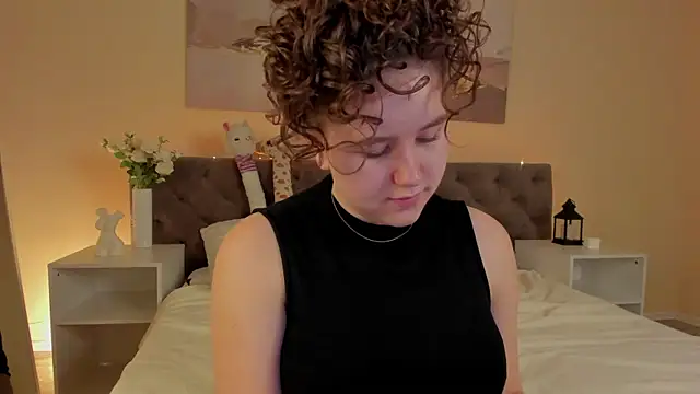 Snapshot of Ariella_Sol chatting on July 2026 12:51:01 AM Ariella Sol online show from July 2026 12:51:01 AM