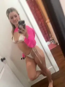 Snapshot of LoveShae_ chatting on March 2025 09:03:01 PM LoveShae online show from March 2025 09:03:01 PM