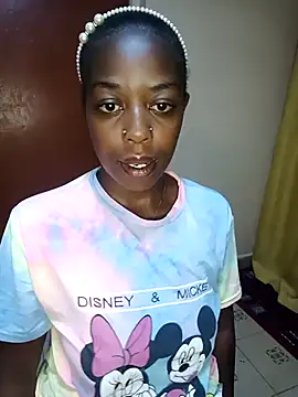 Snapshot of pretty-eyes23 chatting on February 2025 07:03:01 PM pretty-eyes23 online show from February 2025 07:03:01 PM