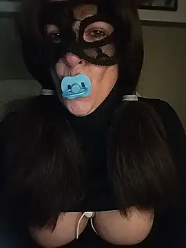 Snapshot of 23Milly chatting on January 2025 02:13:01 PM 23Milly online show from January 2025 02:13:01 PM