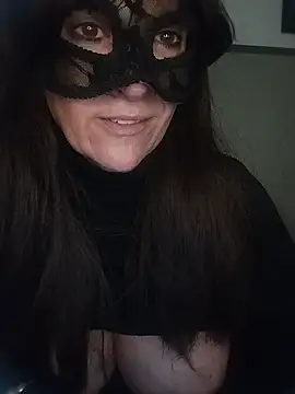 Snapshot of 23Milly chatting on February 2025 08:37:02 AM 23Milly online show from February 2025 08:37:02 AM