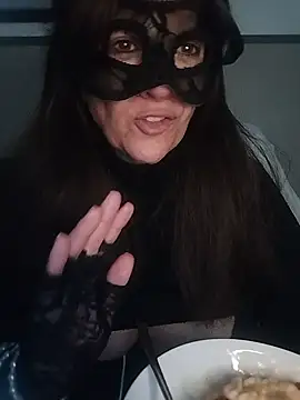 Snapshot of 23Milly chatting on February 2025 11:10:01 AM 23Milly online show from February 2025 11:10:01 AM