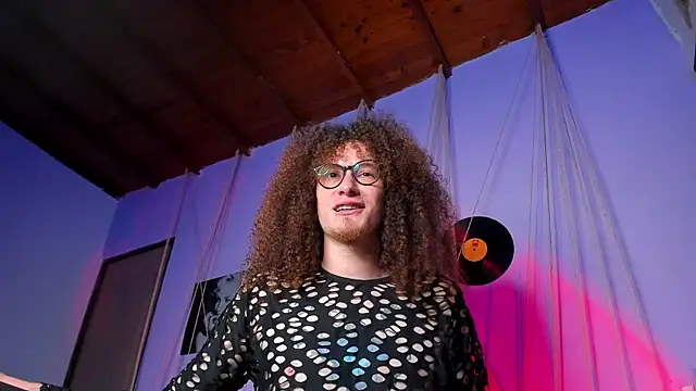 MrShaggy online show from February 2025 01:31:02 AM