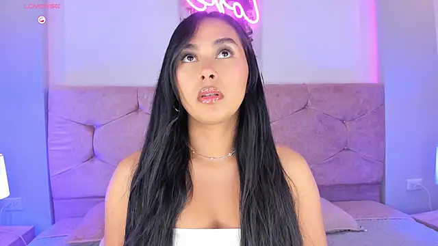 Cameliaa Smiith online show from December 2024 02:53:01 AM